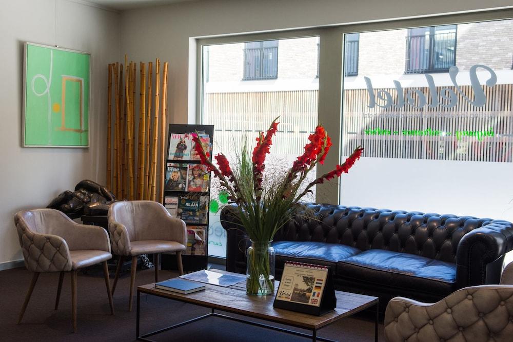 Hotel Velotel